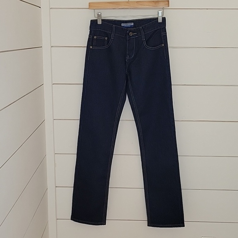 NWT Kemistry size 1 dark blue wash denim straight leg jeans